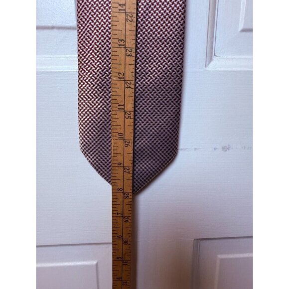 Oscar de la Renta Red and White Classic Polyester Men's Tie - Picture 6 of 8